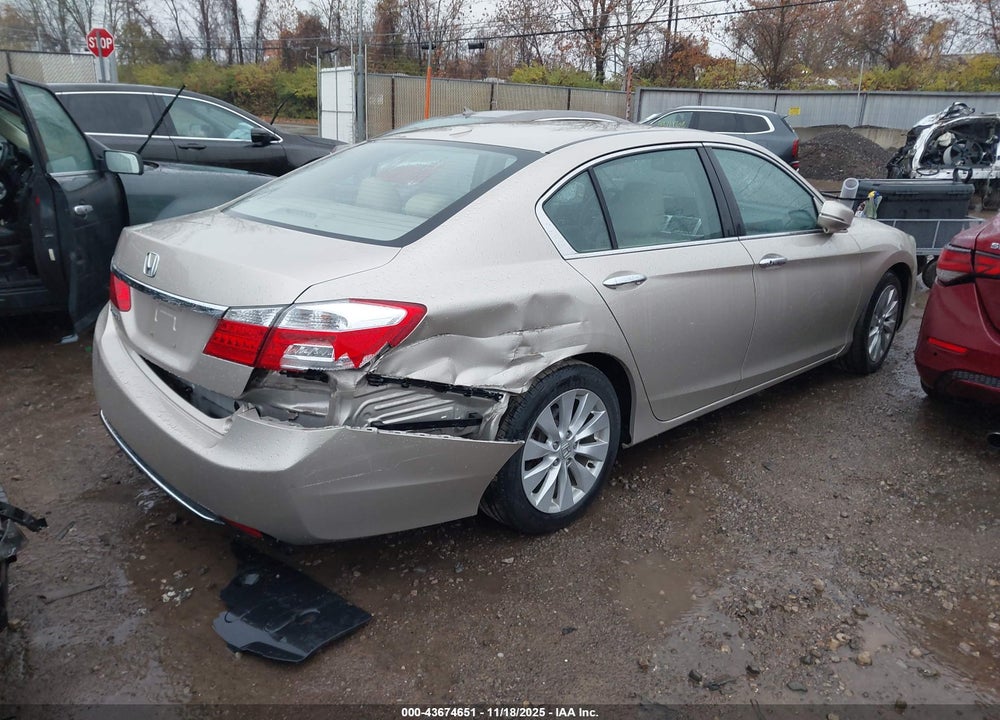 2014 HONDA ACCORD EX-L VIN: 1HGCR2F82EA060702