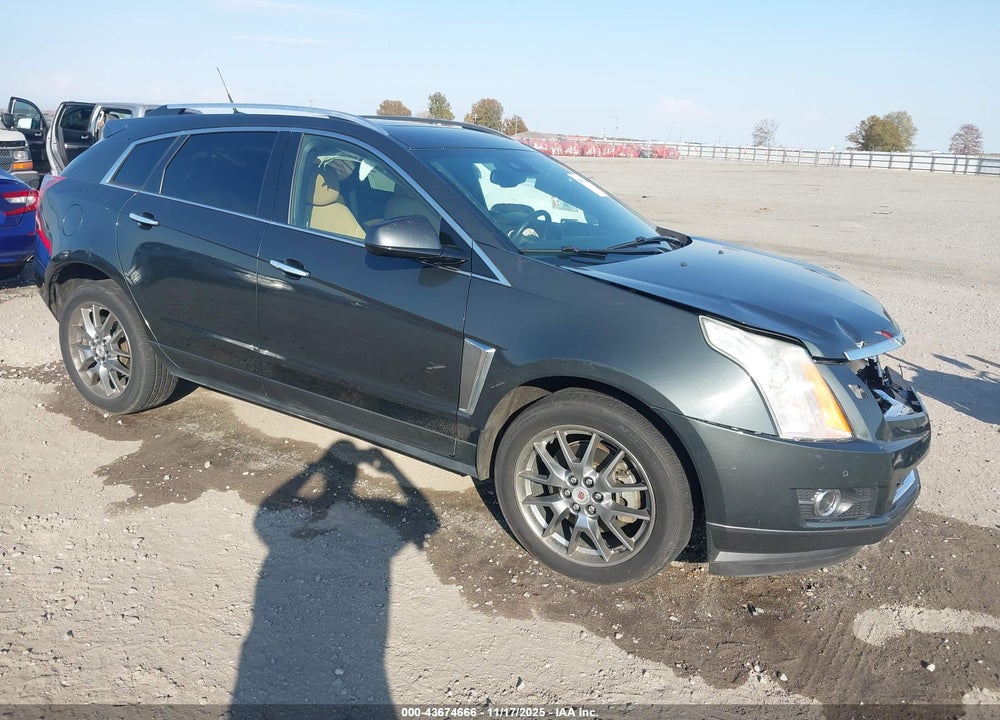 2014 CADILLAC SRX PERFORMANCE COLLECTION VIN: 3GYFNFE33ES682139
