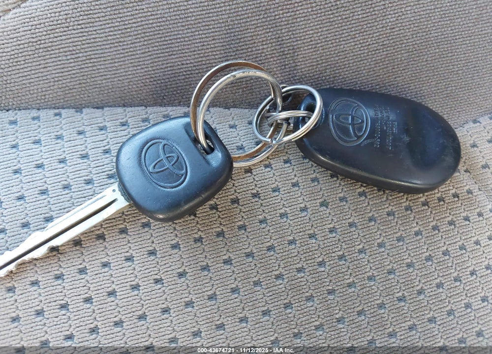 2009 TOYOTA SIENNA LE VIN: 5TDZK23C99S231671