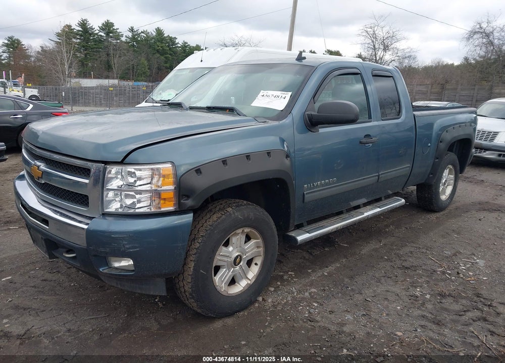 2011 CHEVROLET SILVERADO 1500 LT VIN: 1GCRKSE35BZ361402