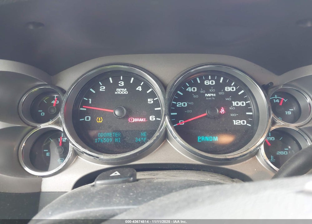 2011 CHEVROLET SILVERADO 1500 LT VIN: 1GCRKSE35BZ361402