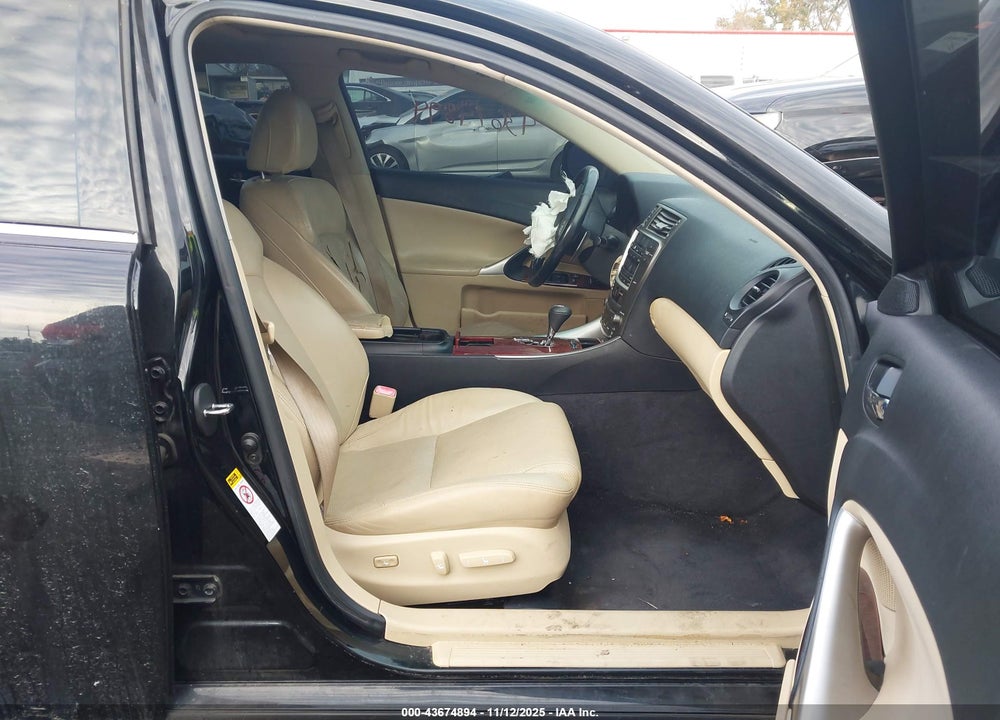 2008 LEXUS IS 250 VIN: JTHCK262685026031