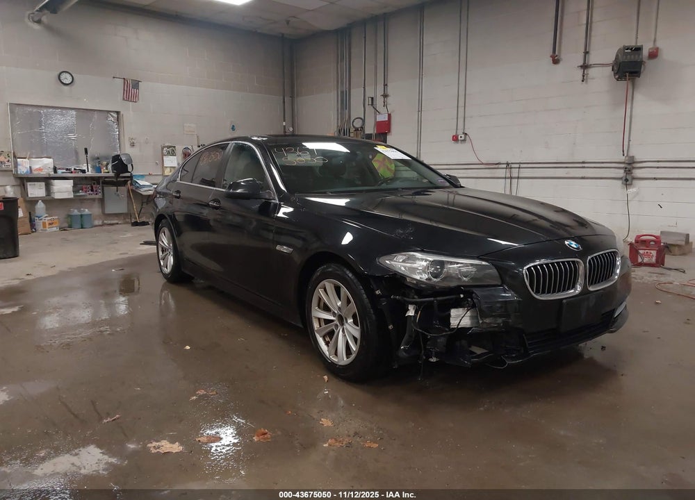 2016 BMW 528I XDRIVE VIN: WBA5A7C54GG151327