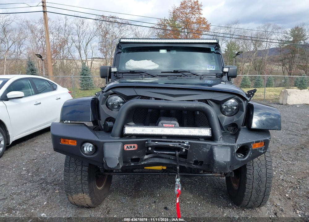 2014 JEEP WRANGLER UNLIMITED SAHARA VIN: 1C4BJWEGXEL110669