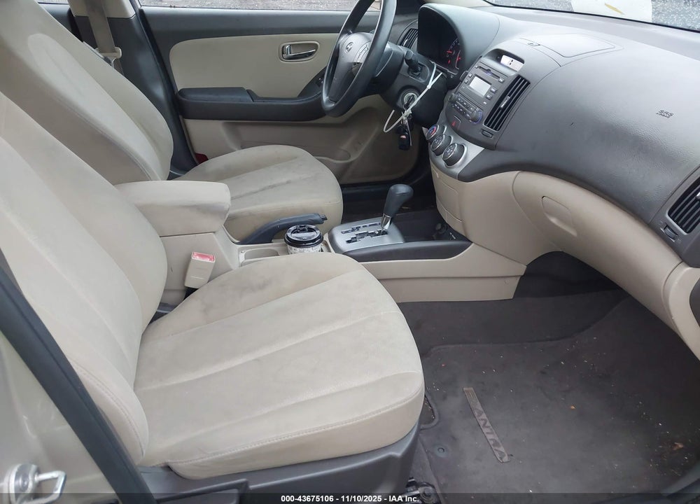 2010 HYUNDAI ELANTRA VIN: KMHDU4AD3AU194446