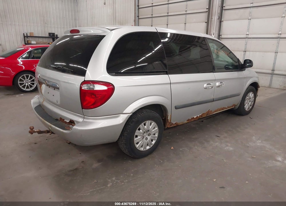 2006 CHRYSLER TOWN & COUNTRY VIN: 1A4GP45R96B755583
