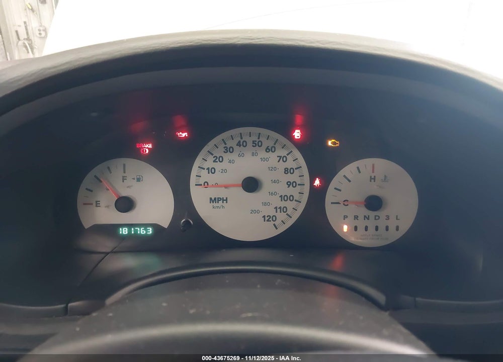 2006 CHRYSLER TOWN & COUNTRY VIN: 1A4GP45R96B755583