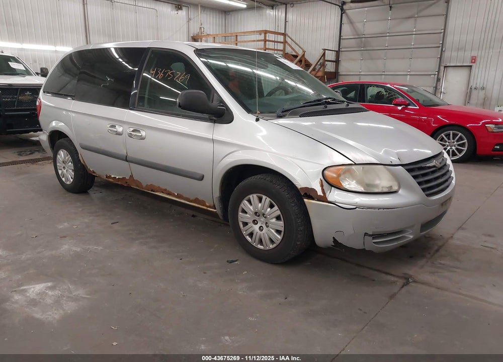 2006 CHRYSLER TOWN & COUNTRY VIN: 1A4GP45R96B755583