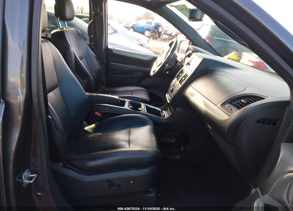 2018 DODGE GRAND CARAVAN GT VIN: 2C4RDGEGXJR199950