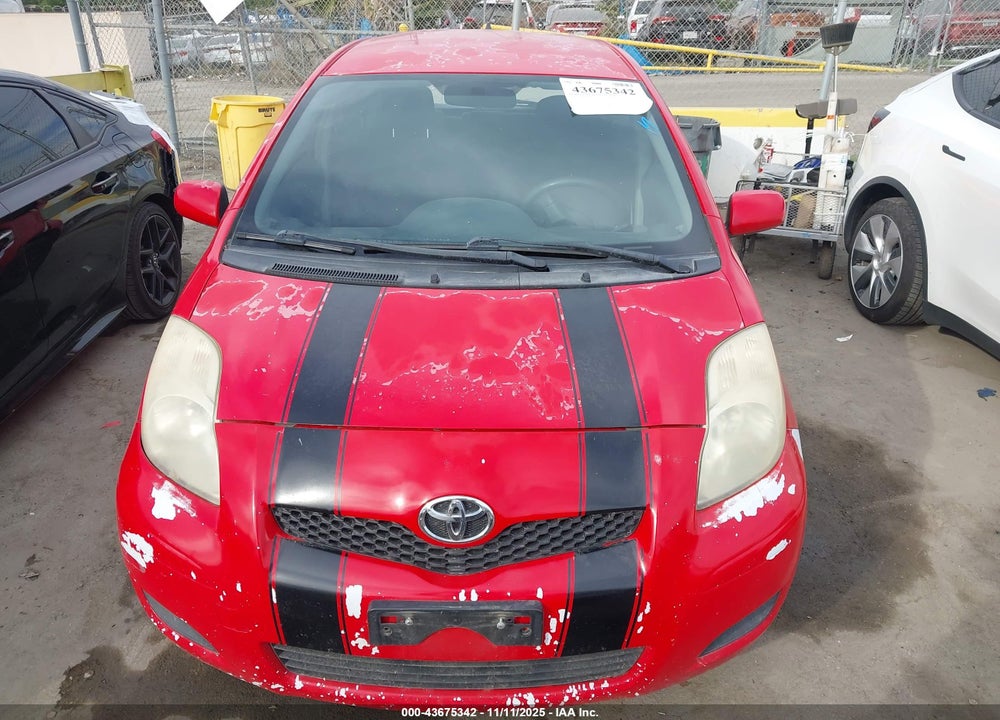 2011 TOYOTA YARIS VIN: JTDKT4K31B5332050