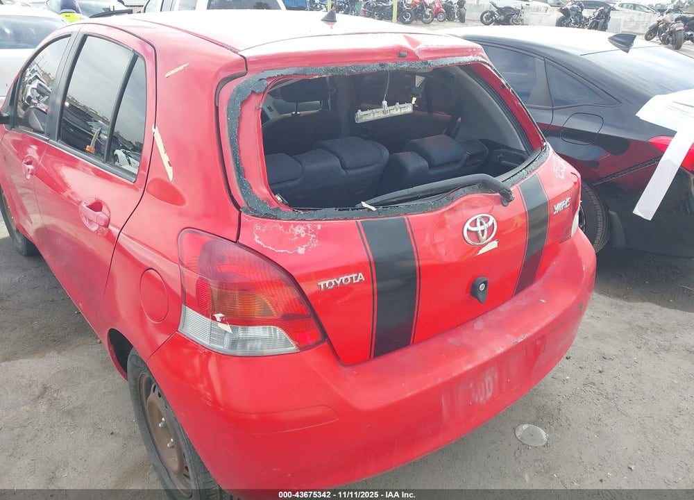 2011 TOYOTA YARIS VIN: JTDKT4K31B5332050