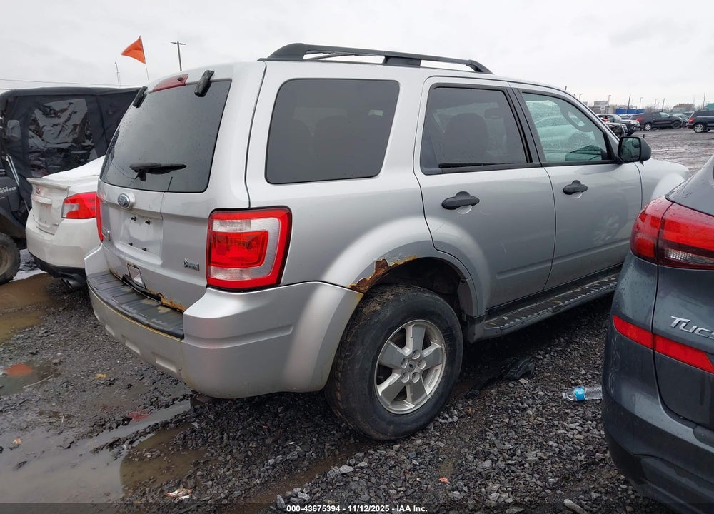 2010 FORD ESCAPE XLT VIN: 1FMCU0DG8AKA46928