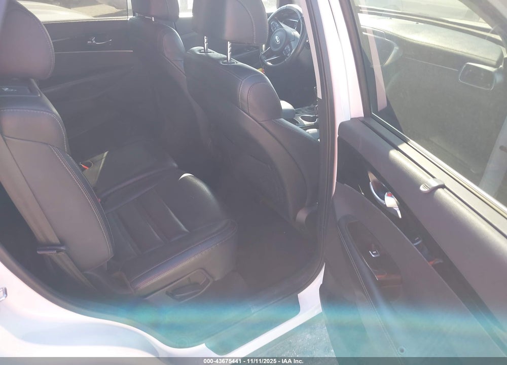 2017 KIA SORENTO 3.3L EX VIN: 5XYPH4A54HG307072