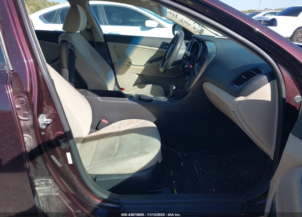 2015 KIA OPTIMA LX VIN: 5XXGM4A78FG458074