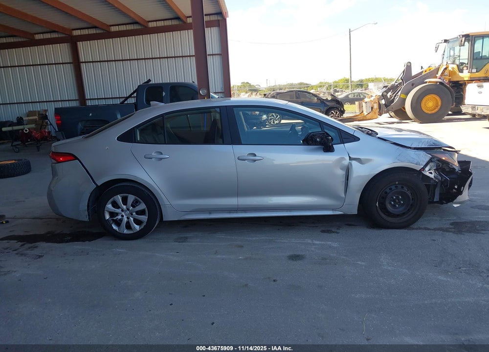 2025 TOYOTA COROLLA LE VIN: 5YFB4MDE7SP320080