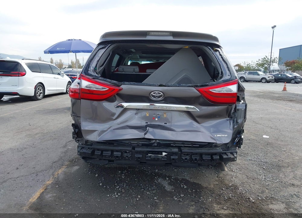 2017 TOYOTA SIENNA LIMITED PREMIUM 7 PASSENGER VIN: 5TDYZ3DC9HS880462