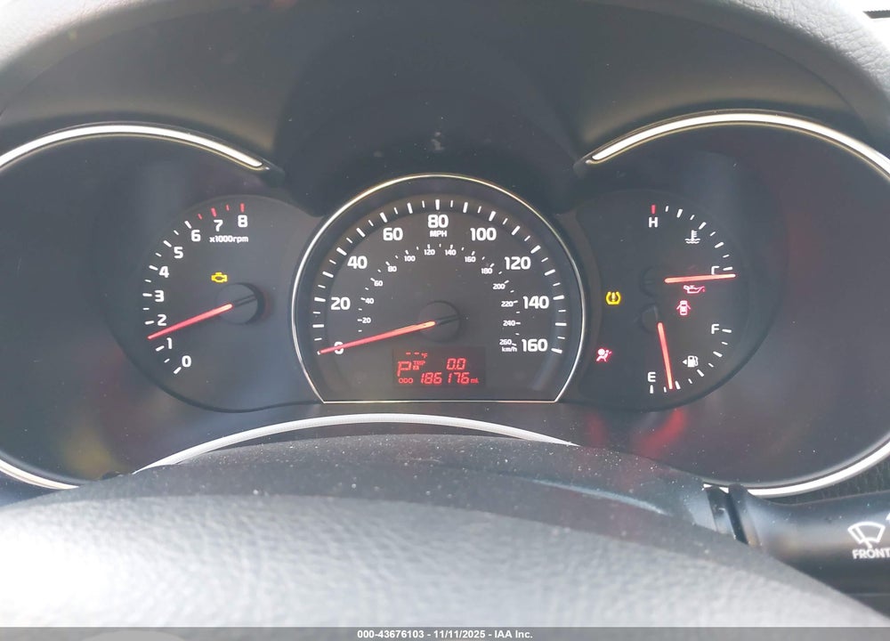 2014 KIA SORENTO LX VIN: 5XYKT4A6XEG517687