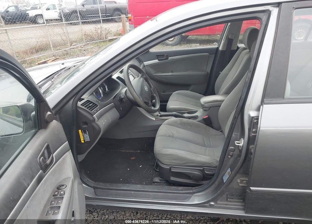 2009 HYUNDAI SONATA VIN: 5NPET46C39H454524