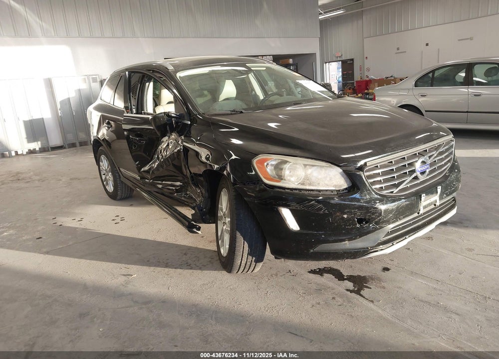2016 VOLVO XC60 T5 DRIVE-E PREMIER VIN: YV440MDK1G2781983