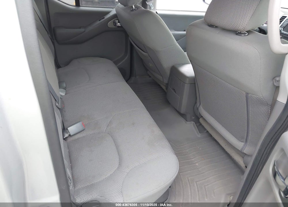 2015 NISSAN FRONTIER SV VIN: 1N6AD0EV9FN748915