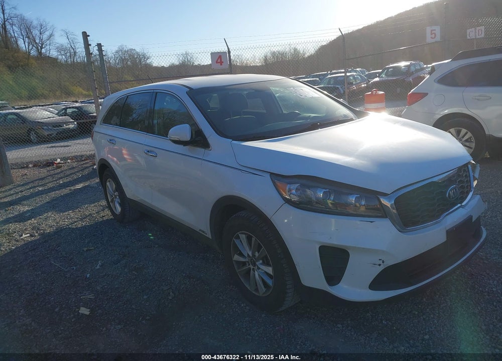 2019 KIA SORENTO 3.3L LX VIN: 5XYPGDA56KG490811