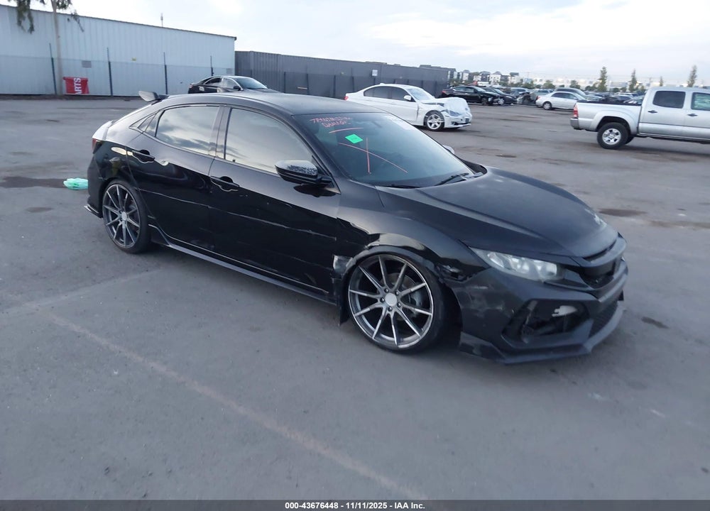 2018 HONDA CIVIC SPORT VIN: SHHFK7H40JU224228