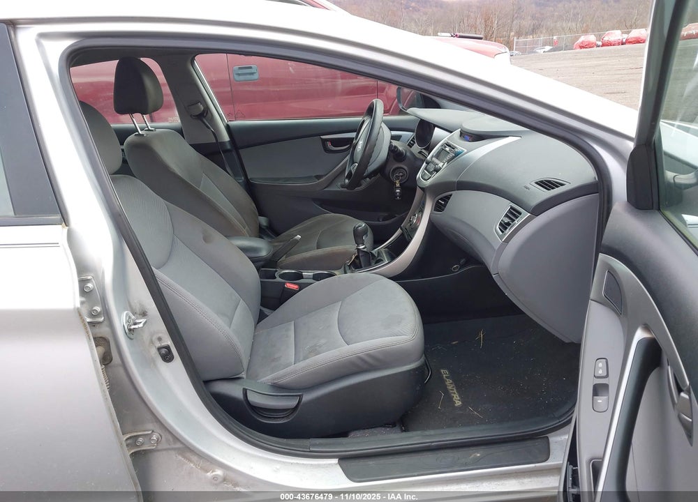 2013 HYUNDAI ELANTRA GLS VIN: 5NPDH4AE8DH264071