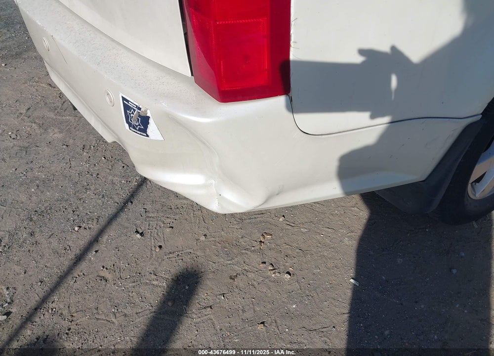 2006 CADILLAC SRX VIN: 1GYEE637960183601