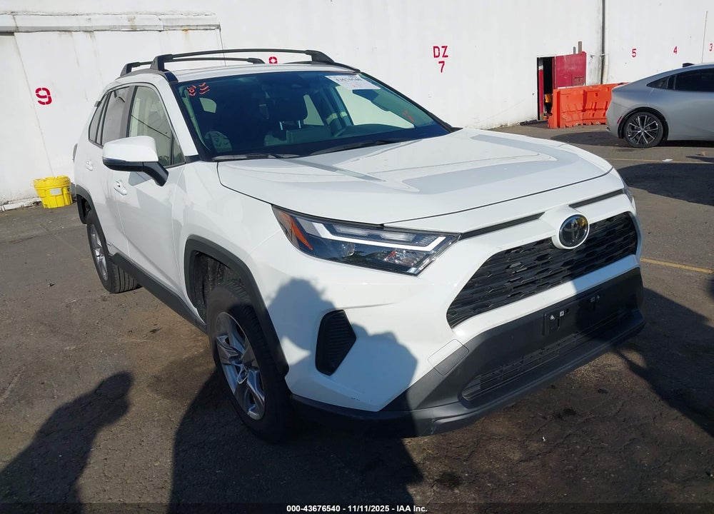 2025 TOYOTA RAV4 HYBRID XLE VIN: JTMRWRFV5SD314882