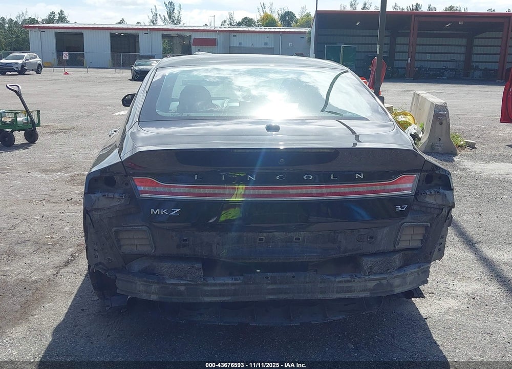 2015 LINCOLN MKZ VIN: 3LN6L2GK9FR629037