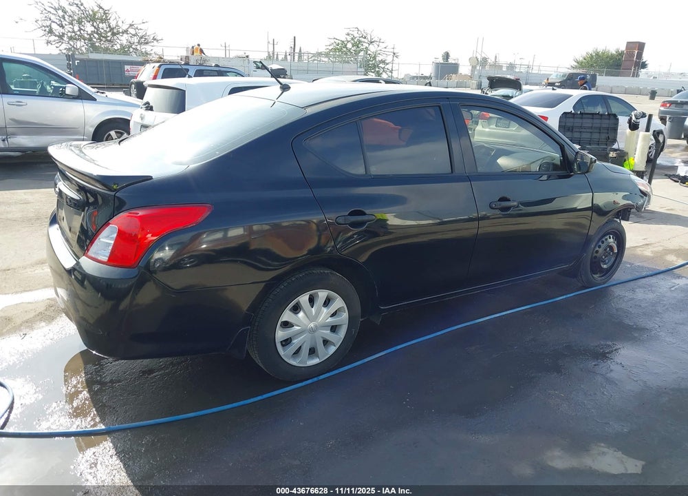 2018 NISSAN VERSA 1.6 S+ VIN: 3N1CN7AP9JL839381
