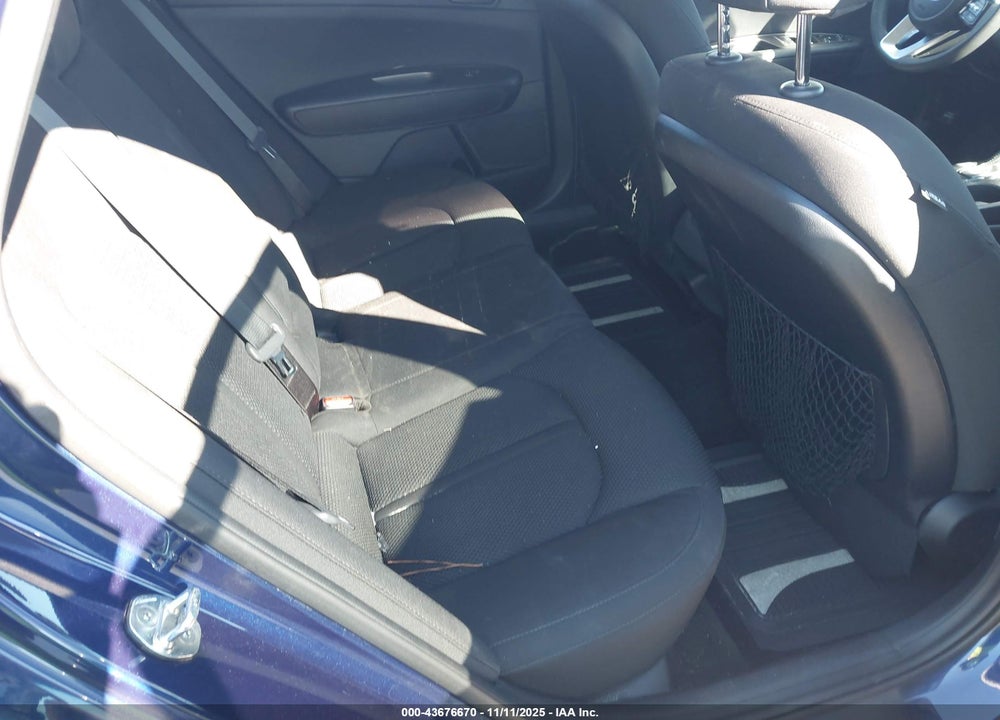2020 KIA OPTIMA VIN: 5XXGT4L30LG399689