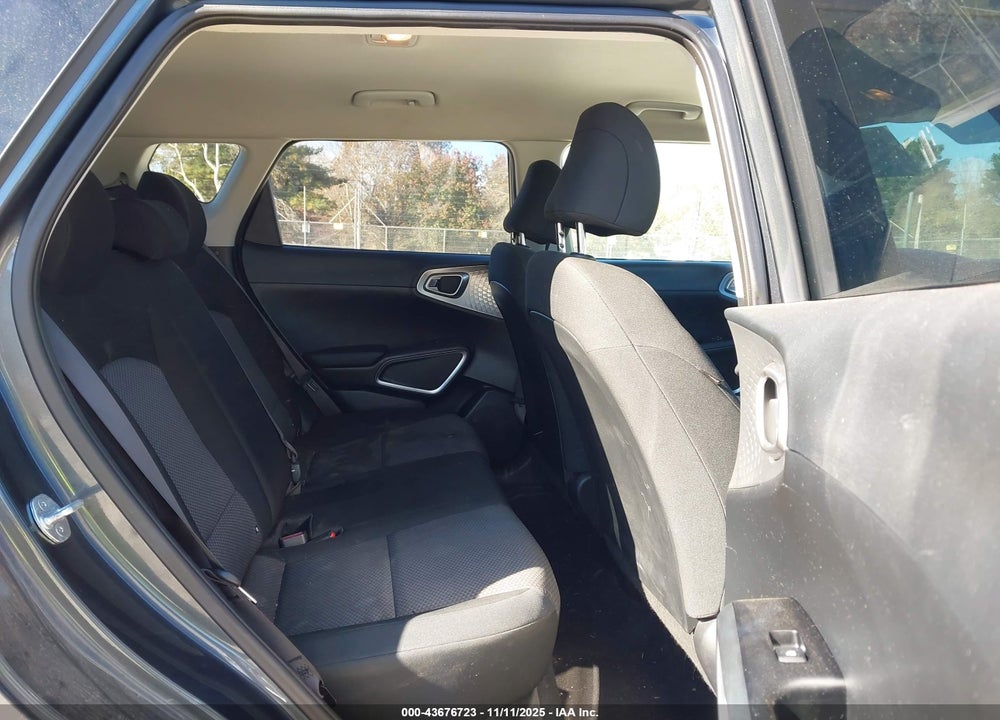 2023 KIA SOUL LX VIN: KNDJ23AU7P7205432