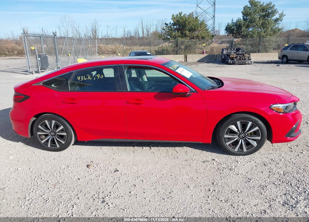 2024 HONDA CIVIC VIN: 19XFL1H77RE006813