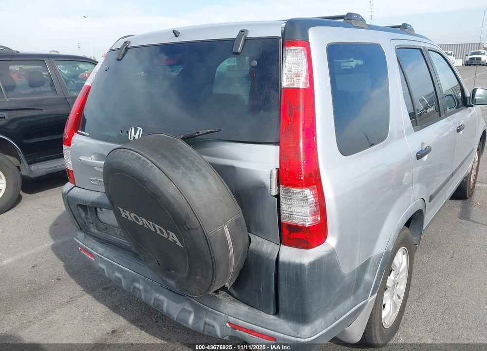 2005 HONDA CR-V EX VIN: JHLRD78805C015220