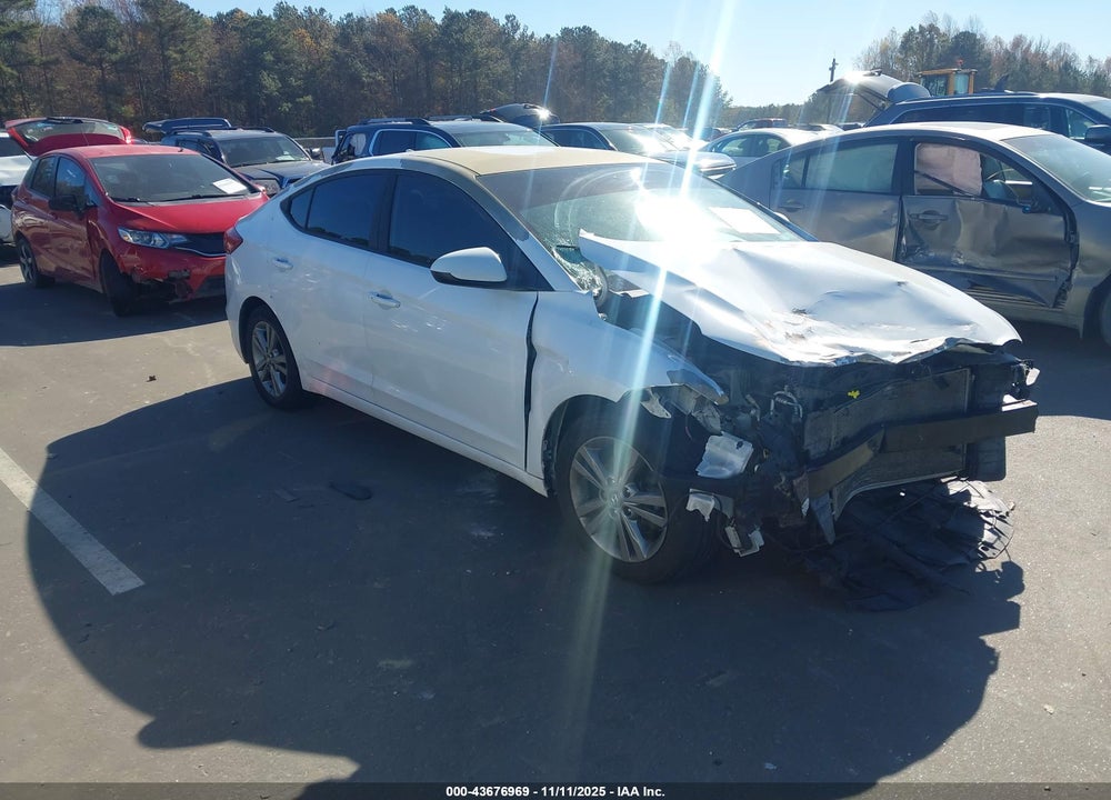 2017 HYUNDAI ELANTRA SE VIN: 5NPD84LF3HH060046