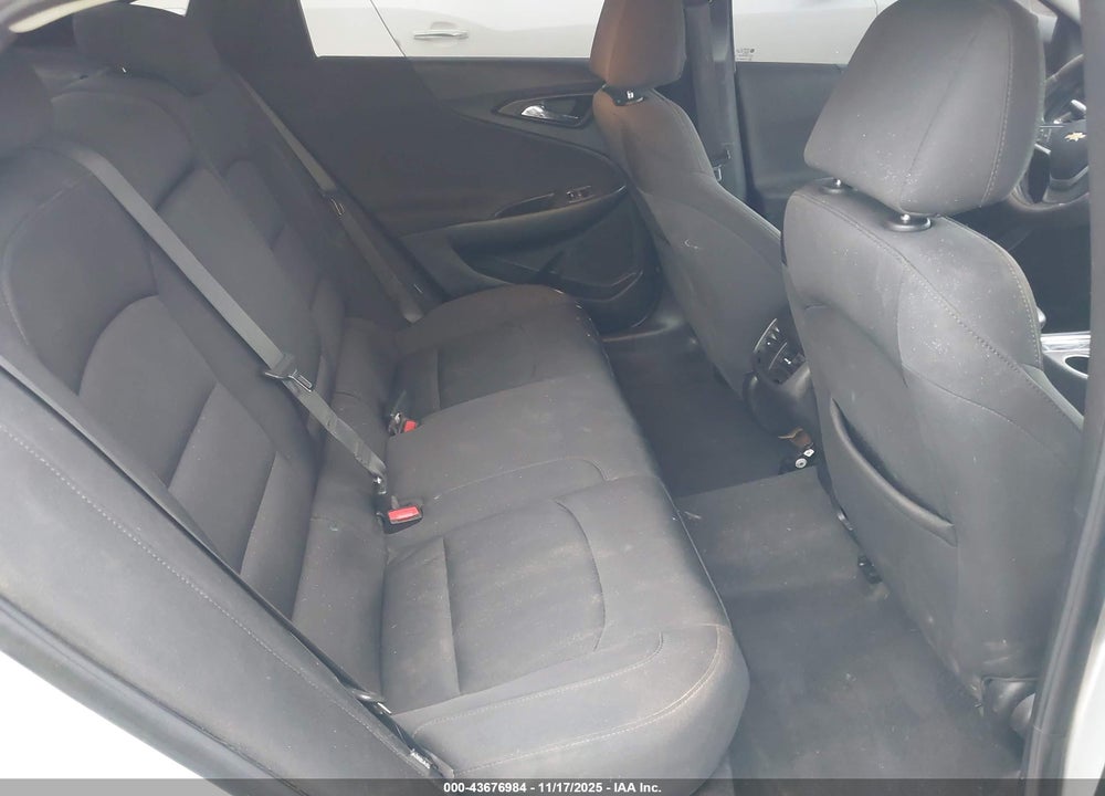 2019 CHEVROLET MALIBU LT VIN: 1G1ZD5ST7KF217957
