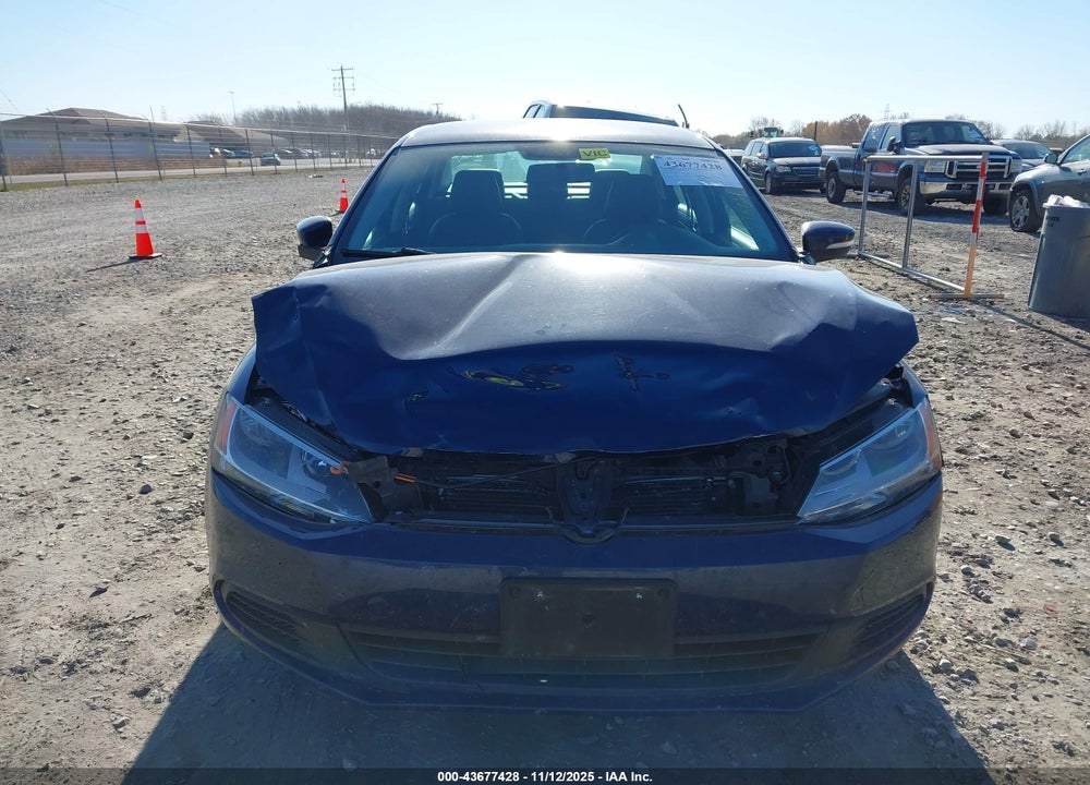 2014 VOLKSWAGEN JETTA 1.8T SE VIN: 3VWD17AJ2EM302163