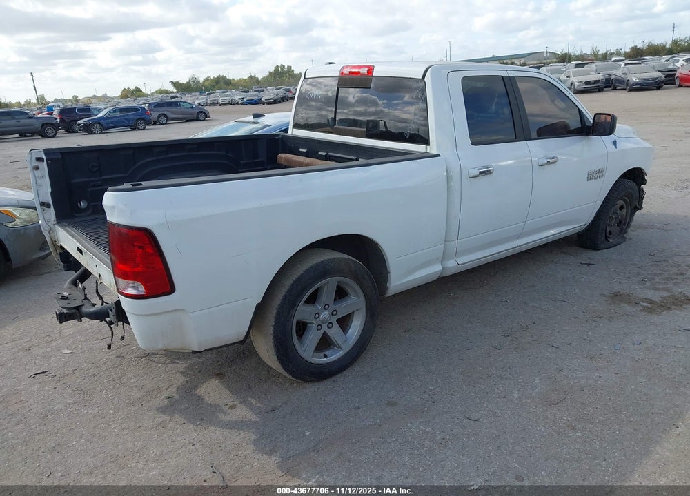 2013 RAM 1500 VIN: 1C6RR6GP4DS602727