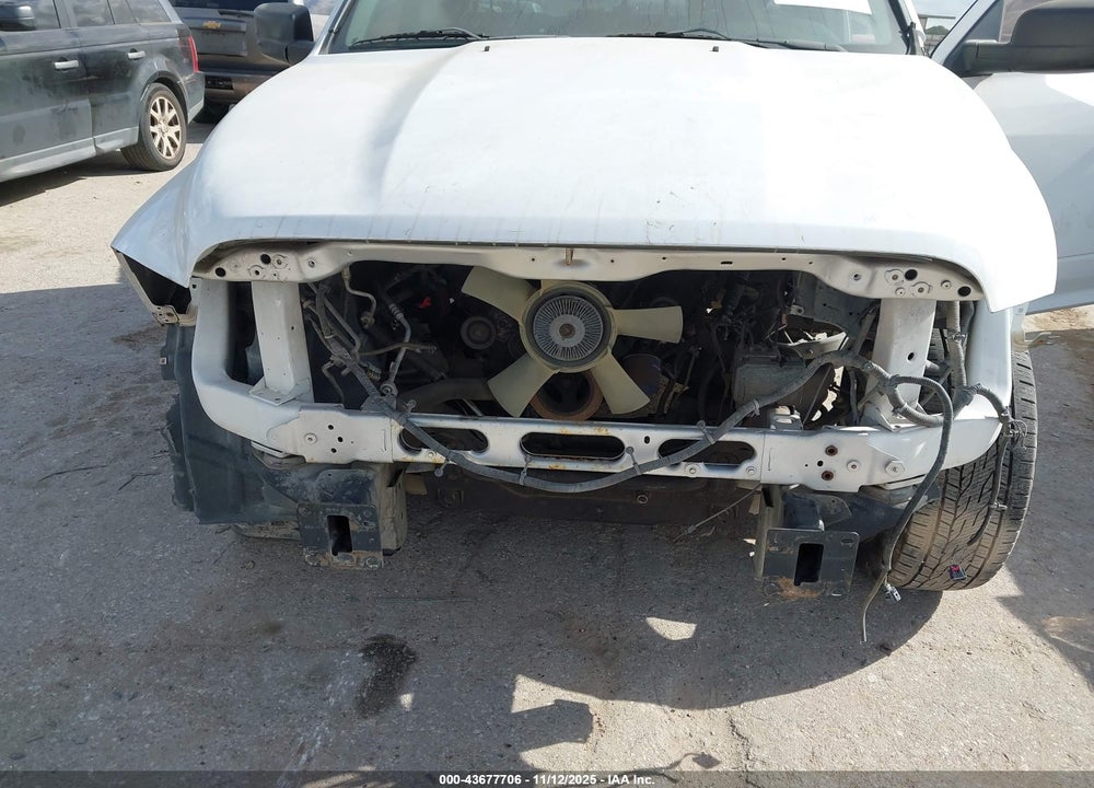 2013 RAM 1500 VIN: 1C6RR6GP4DS602727