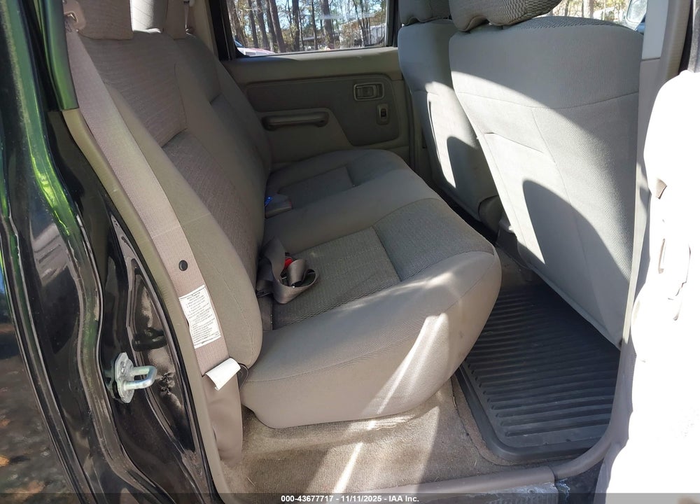 2003 NISSAN FRONTIER XE-V6 VIN: 1N6ED29Y33C430247