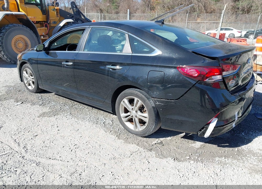 2018 HYUNDAI SONATA SEL VIN: 5NPE34AF0JH610833