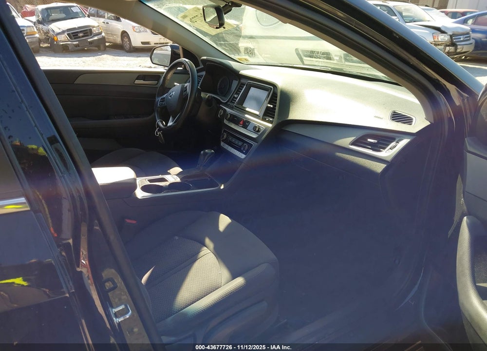2018 HYUNDAI SONATA SEL VIN: 5NPE34AF0JH610833