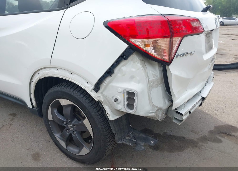 2018 HONDA HR-V VIN: 3CZRU6H79JM726125