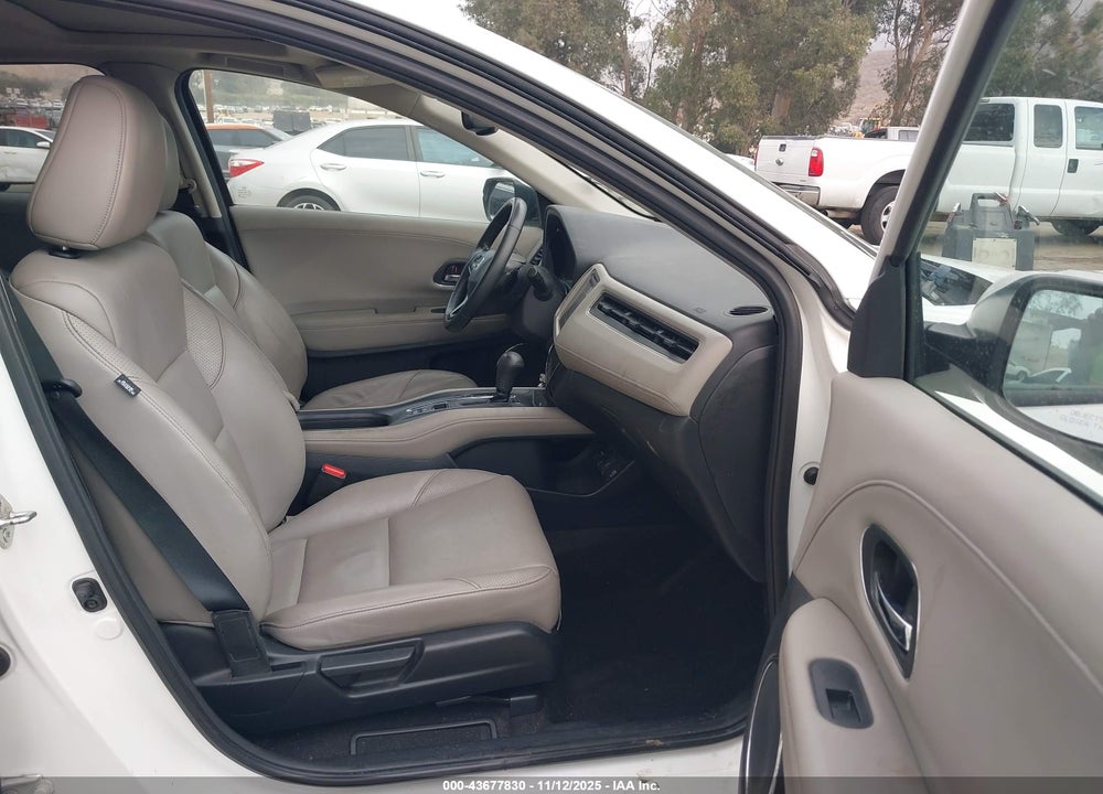 2018 HONDA HR-V VIN: 3CZRU6H79JM726125