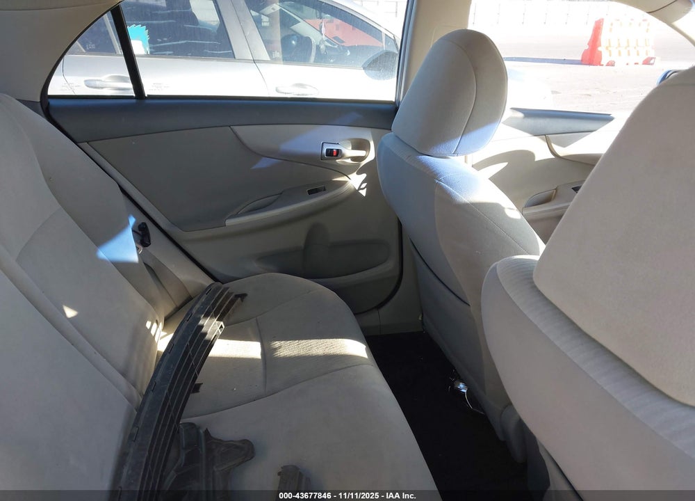2010 TOYOTA COROLLA LE VIN: 1NXBU4EE4AZ372911