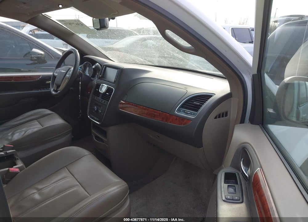 2014 CHRYSLER TOWN & COUNTRY TOURING VIN: 2C4RC1BG6ER438856