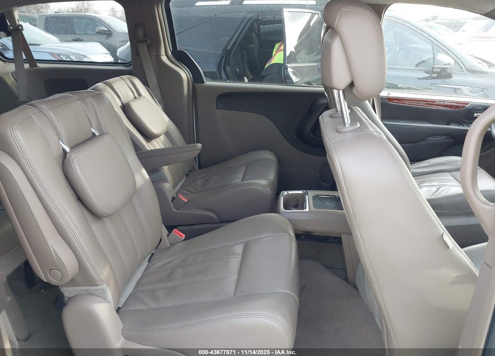 2014 CHRYSLER TOWN & COUNTRY TOURING VIN: 2C4RC1BG6ER438856