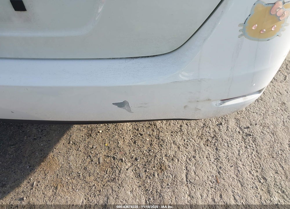 2015 NISSAN SENTRA VIN: 3N1AB7AP3FY337380