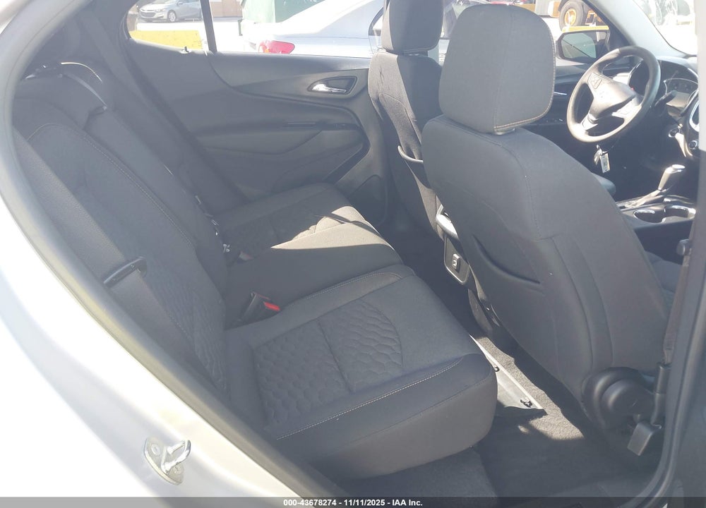 2021 CHEVROLET EQUINOX VIN: 2GNAXKEV4M6102860